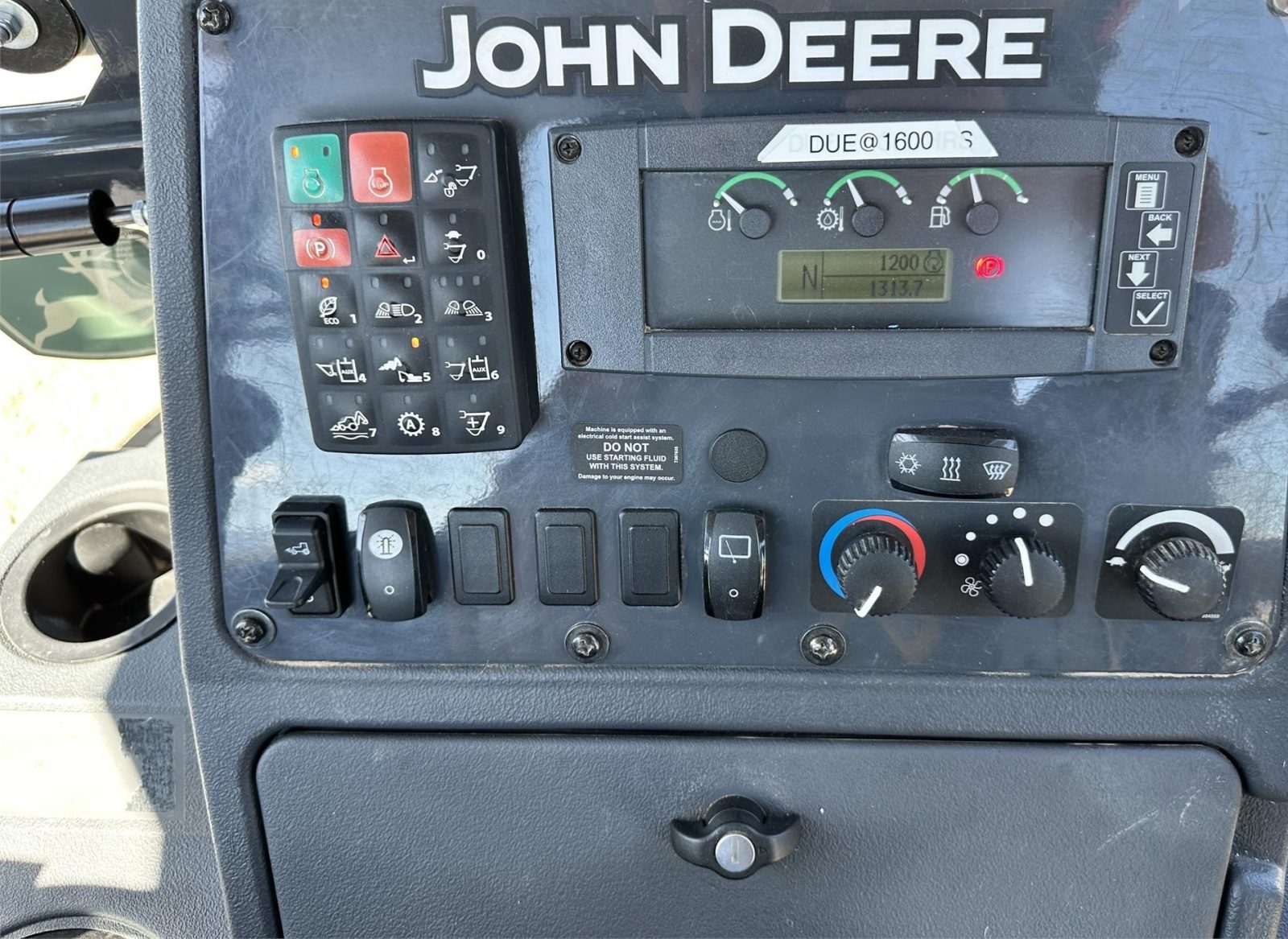 2018 John Deere 310SL 4x4 Backhoe Loader photo 18