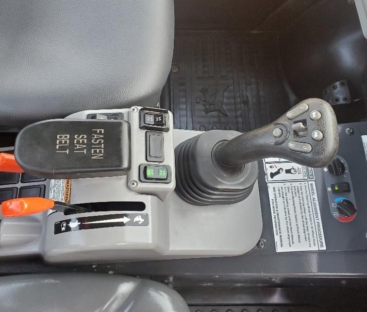 2021 Bobcat UW56 Toolcat photo 5