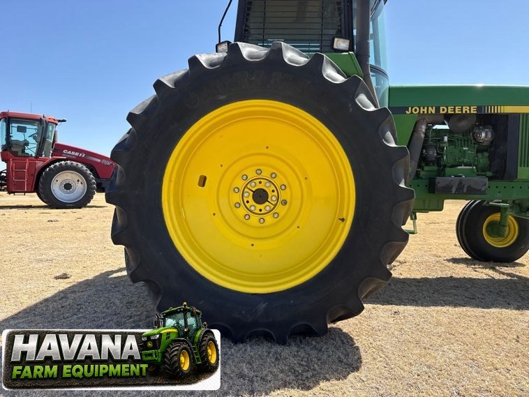 1993 John Deere 4560 photo 57