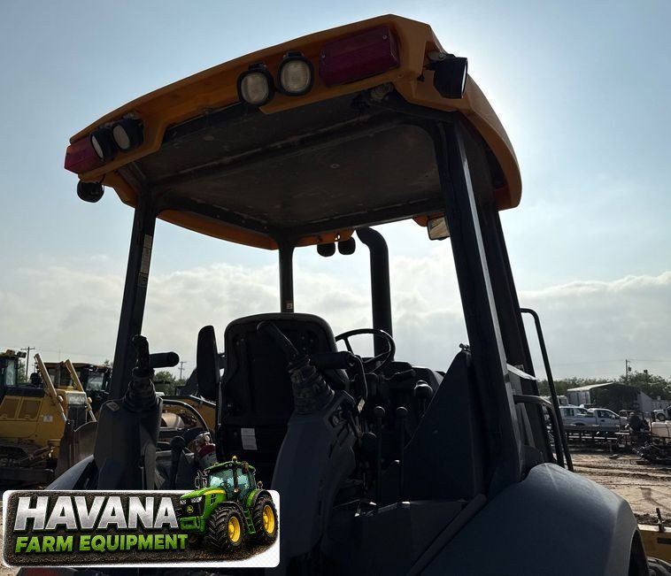 2019 John Deere 310SL photo 21