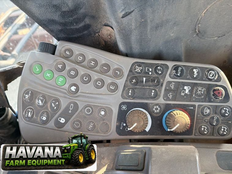 2013 John Deere 8285R photo 30