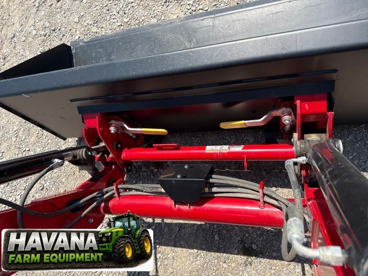 2019 Massey Ferguson 4710 photo 16