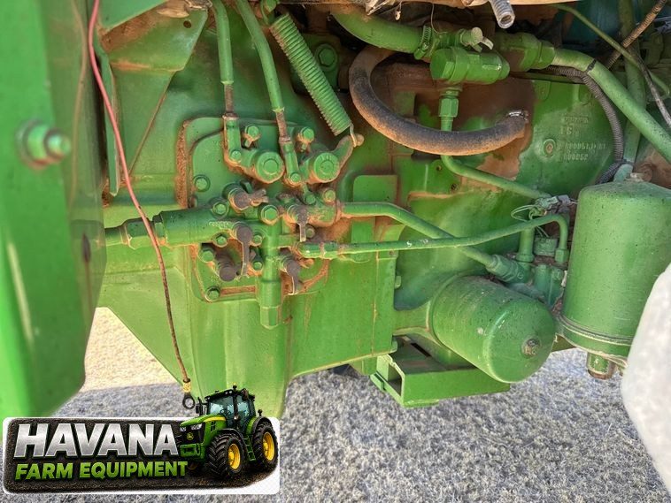 1993 John Deere 4560 photo 17