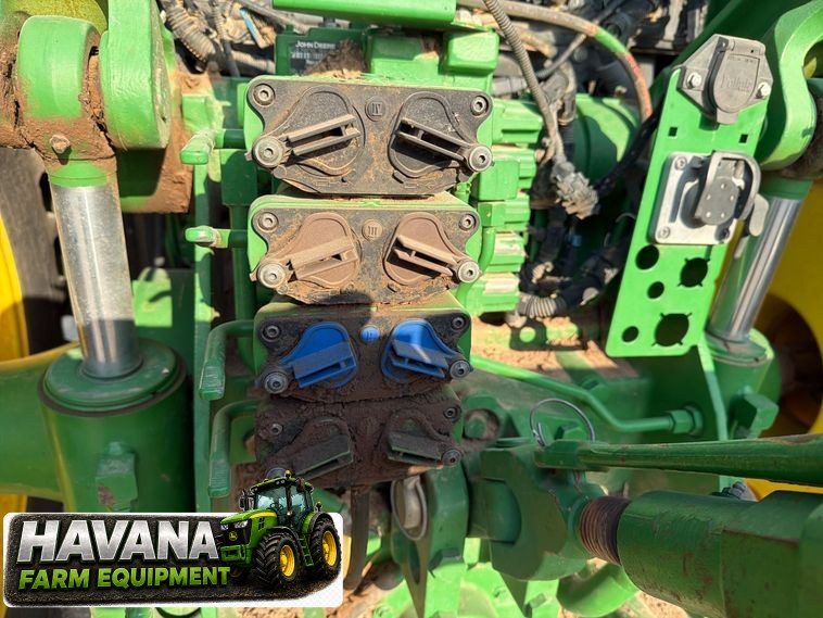 2013 John Deere 8285R photo 13